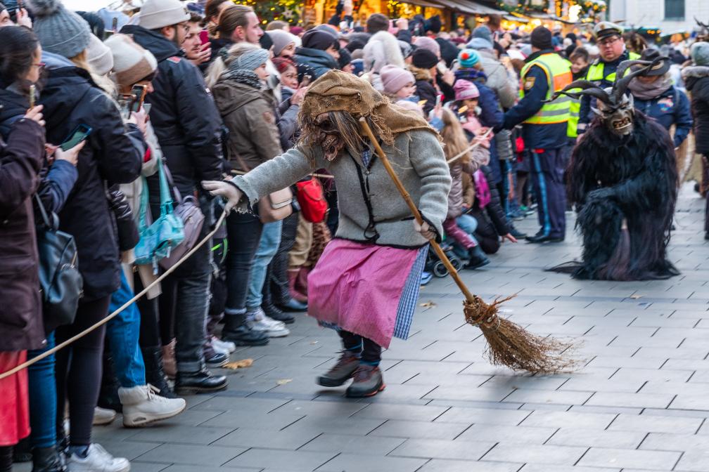 Am Christkindlmarkt auf dem Marienplatz