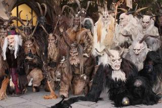 Die Krampus-Gruppe Sparifankerl-Pass Die Krampus-Gruppe Sparifankerl-Pass