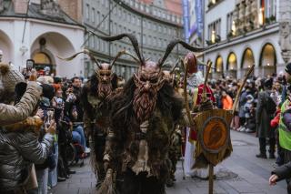 Teilnehmer am Krampuslauf 2025